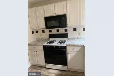 528 Fitzwater Street, Philadelphia, PA 19147 - Photo 6