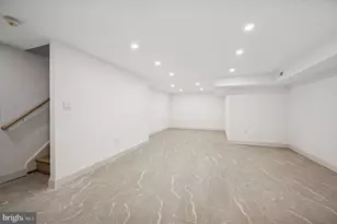 240 W Earlham Ter, Philadelphia, PA 19144 - Photo 24