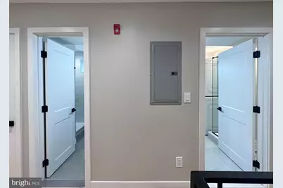 2821 E Girard Ave #B, Philadelphia, PA 19130 - Photo 8