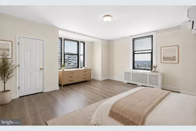 2031 Locust Street #1701, Philadelphia, PA 19103 - Photo 6