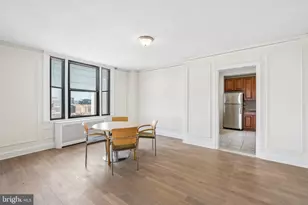 2031 Locust St, Philadelphia, PA 19103 - Photo 2