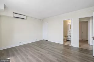 2031 Locust St, Philadelphia, PA 19103 - Photo 8