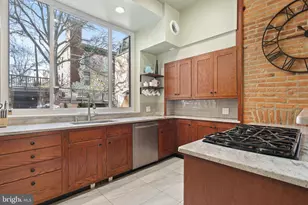 614 S 10th St, Philadelphia, PA 19147 - Photo 14