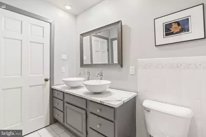 614 S 10th Street, Philadelphia, PA 19147 - Photo 26