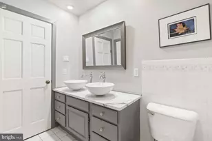 614 S 10th St, Philadelphia, PA 19147 - Photo 26