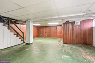 1445 Rhawn St, Philadelphia, PA 19111 - Photo 28