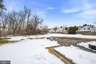 1445 Rhawn St, Philadelphia, PA 19111 - Photo 38