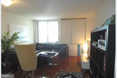 604 S Washington Square #2408, Philadelphia, PA 19106 - Photo 4