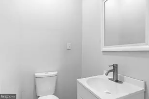 5754 Cedar Ave, Philadelphia, PA 19143 - Photo 10