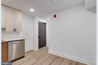 715 W Cumberland Street #B, Philadelphia, PA 19133 - Photo 2
