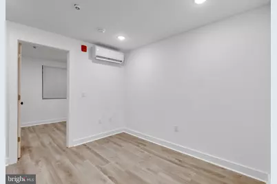 715 W Cumberland Street #D, Philadelphia, PA 19133 - Photo 2