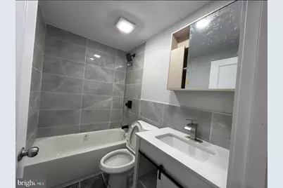 1049 Mercy Street, Philadelphia, PA 19148 - Photo 12