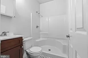 1133 W Nevada St, Philadelphia, PA 19133 - Photo 14