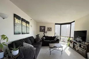 2020 Walnut St, Philadelphia, PA 19103 - Photo 2