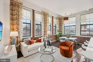 315 New St, Philadelphia, PA 19106 - Photo 2