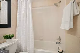 315 New St, Philadelphia, PA 19106 - Photo 24