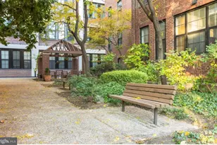 315 New St, Philadelphia, PA 19106 - Photo 4