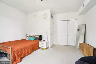 927 S 13th St, Philadelphia, PA 19147 - Photo 16