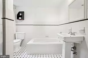 927 S 13th St, Philadelphia, PA 19147 - Photo 18