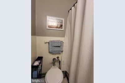 2031 Locust Street #1005, Philadelphia, PA 19103 - Photo 12