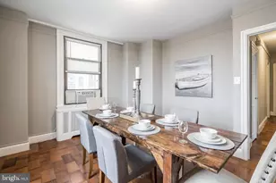 2031 Locust St, Philadelphia, PA 19103 - Photo 4