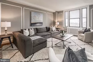 2031 Locust St, Philadelphia, PA 19103 - Photo 1