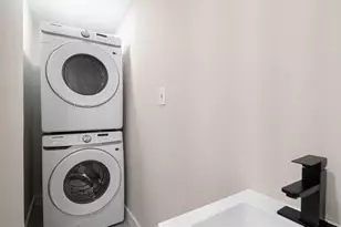 1226 S 6th St, Philadelphia, PA 19147 - Photo 26