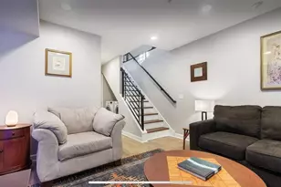 2127 S 6th St, Philadelphia, PA 19148 - Photo 24