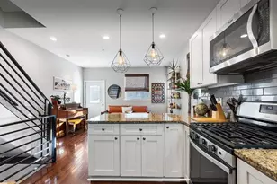 2127 S 6th St, Philadelphia, PA 19148 - Photo 4