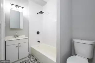 2316 N Myrtlewood St, Philadelphia, PA 19132 - Photo 8