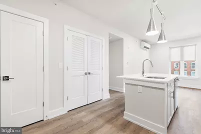 214 Vine Street #403, Philadelphia, PA 19106 - Photo 16