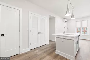 214 Vine St, Philadelphia, PA 19106 - Photo 16