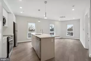 3449 Scotts Ln, Philadelphia, PA 19129 - Photo 2