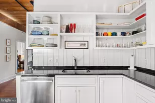 205 Cuthbert St, Philadelphia, PA 19106 - Photo 10