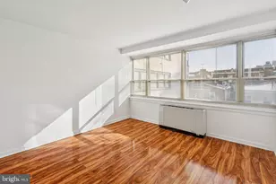 1810 Rittenhouse Square, Philadelphia, PA 19103 - Photo 2