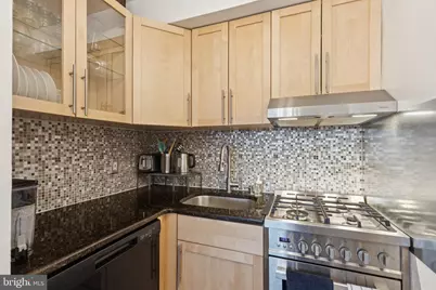 2101 Chestnut Street #1216, Philadelphia, PA 19103 - Photo 8