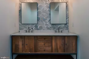 2042 Amber St, Philadelphia, PA 19125 - Photo 20