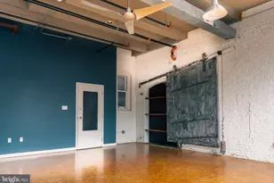 2042 Amber St, Philadelphia, PA 19125 - Photo 10