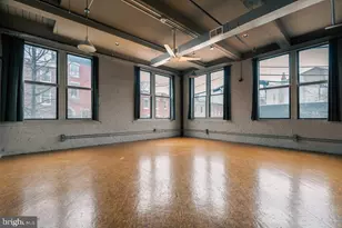 2042 Amber St, Philadelphia, PA 19125 - Photo 14