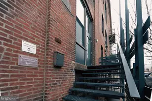 2042 Amber St, Philadelphia, PA 19125 - Photo 4