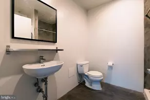 2042 Amber St, Philadelphia, PA 19125 - Photo 12