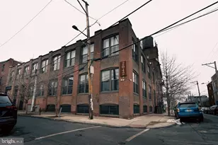 2042 Amber St, Philadelphia, PA 19125 - Photo 2