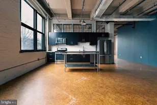 2042 Amber St, Philadelphia, PA 19125 - Photo 6