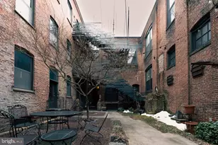 2042 Amber St, Philadelphia, PA 19125 - Photo 26