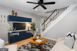 619 E Thompson St, Philadelphia, PA 19125 - Photo 4