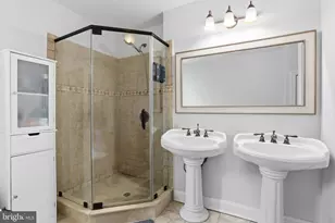 902 S 8th St, Philadelphia, PA 19147 - Photo 30