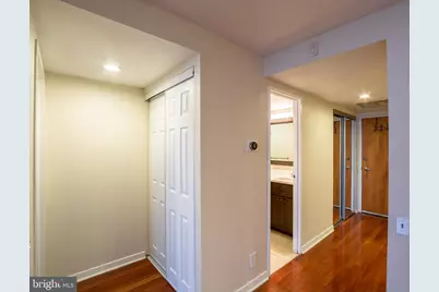 301 Race Street #UNIT 520, Philadelphia, PA 19106 - Photo 4