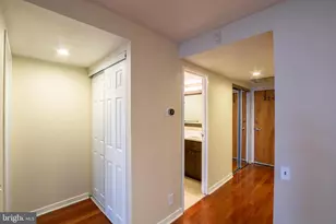 301 Race St, Philadelphia, PA 19106 - Photo 4