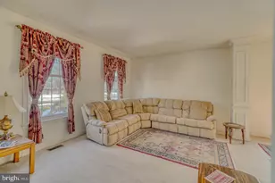 310 Par Dr, Philadelphia, PA 19115 - Photo 4