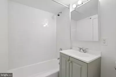 224 W Rittenhouse Square #802, Philadelphia, PA 19103 - Photo 8